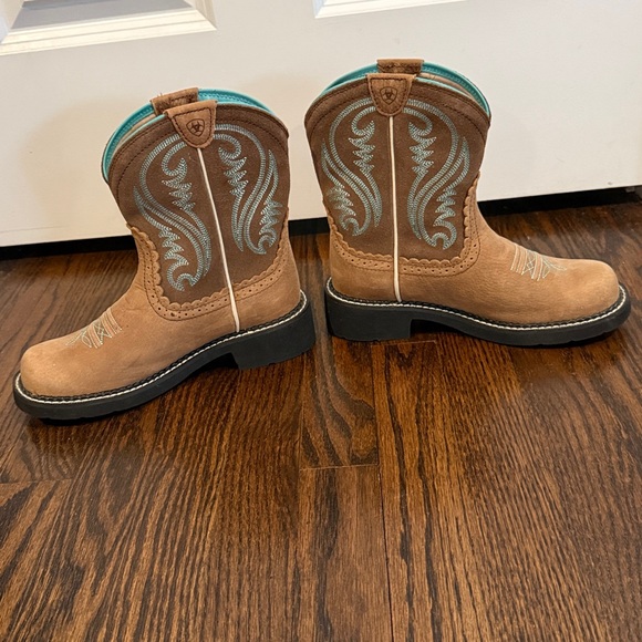 Ariat FatBaby Boots with Turquoise Accents - Picture 2 of 7